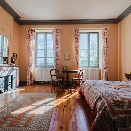 Chateau De La Grotte