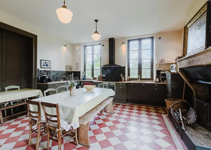 Chateau De La Grotte * Sore